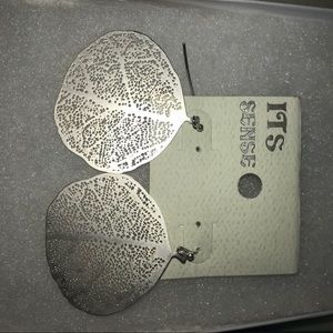 Silver leaf earrings- NEW